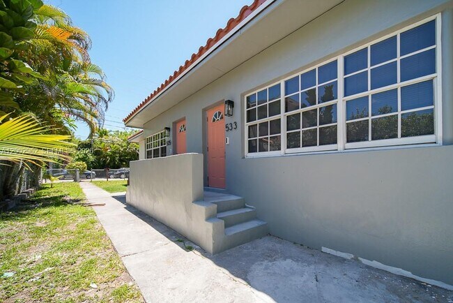 Photo - 533 NE 67th St Unit 533