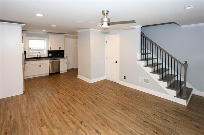 Photo - 1809 Vesta Ave