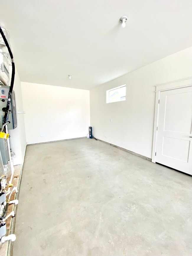 Photo - Beautiful Custom 6 Bedroom (2 Primary Bedrooms!) +Office located in NW Meridian