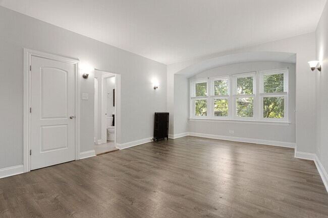 Photo - 1608 W Sherwin Ave Unit 303