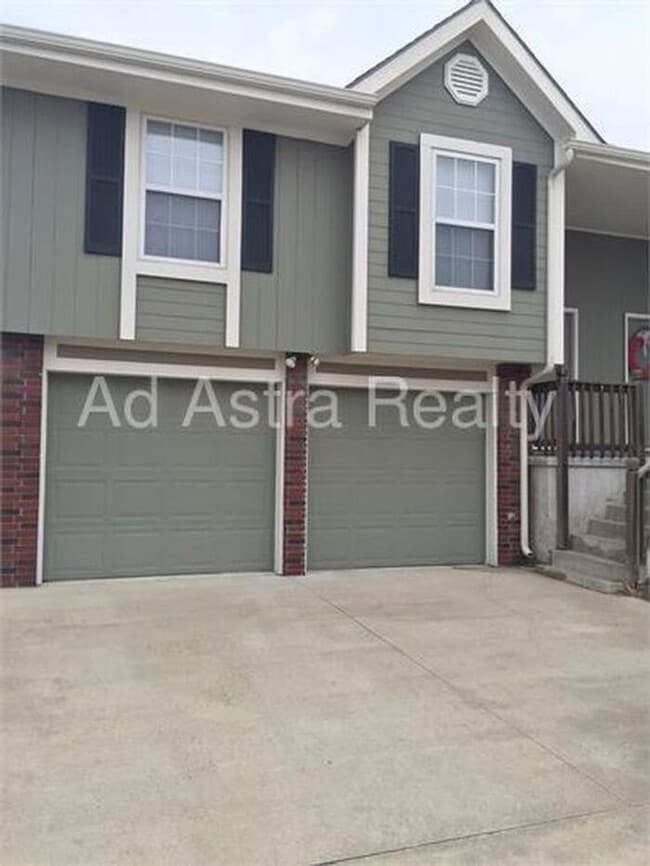 Photo - Spacious 2 Bedroom Platte City Duplex-Available in JUNE!!