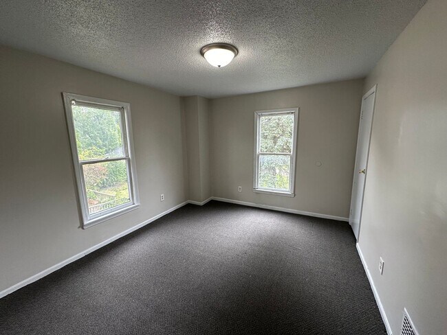 Photo - 1016 E Stockbridge Ave Unidad 2