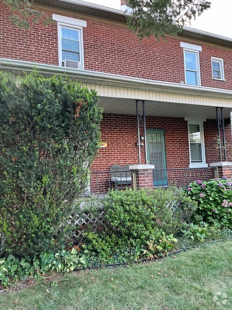 Porch Entrance - 2301 S 4th St Rental