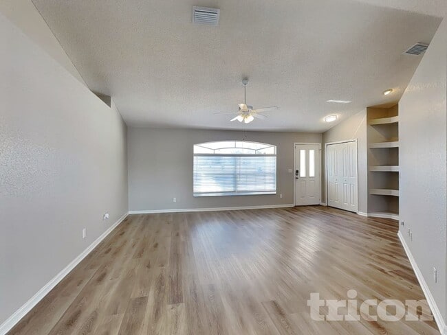 Photo - 2425 Bishop Rd