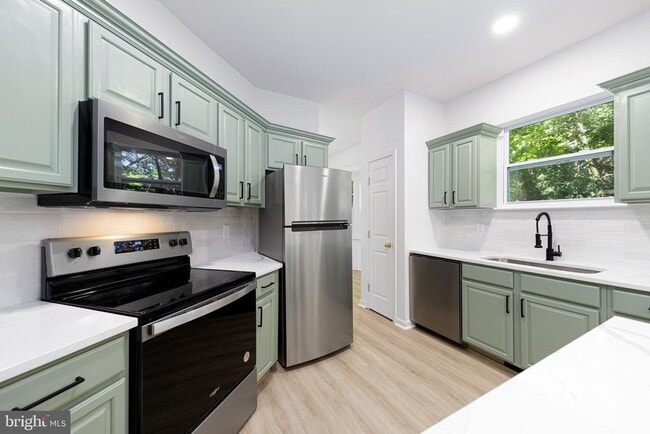 Photo - 2032 S Langley St
