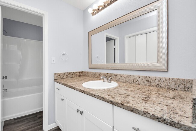 Photo - 1908 Avenue B