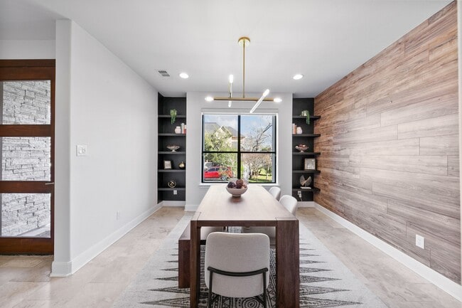 Photo - 4301 Vivian St