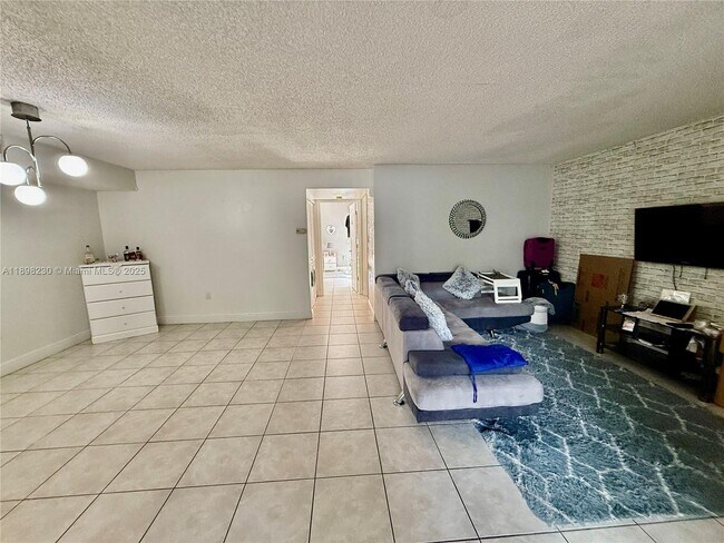 Photo - 8331 SW 157th Ave Unit 405
