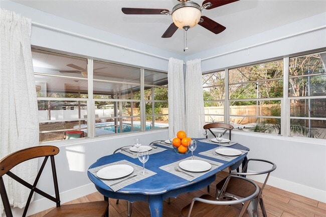 Photo - 407 E Crystal Lake St