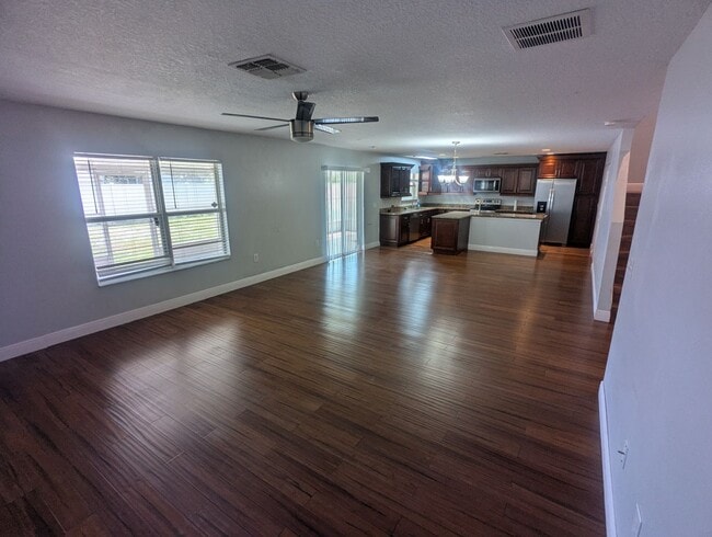 Photo - FOR RENT 4 Bedroom 2 1/2  Bath with Den/Office/5th bedroom, Furry  friends Welcome!