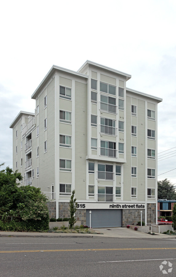 Photo - 9th Street Flats Apartments