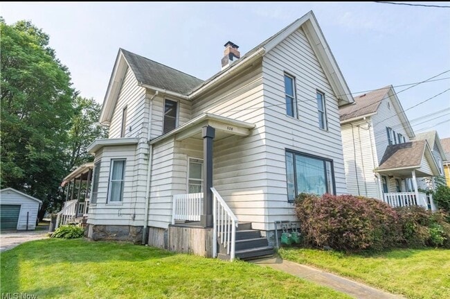 Building Photo - 528 E Buchtel Ave Unit Upper