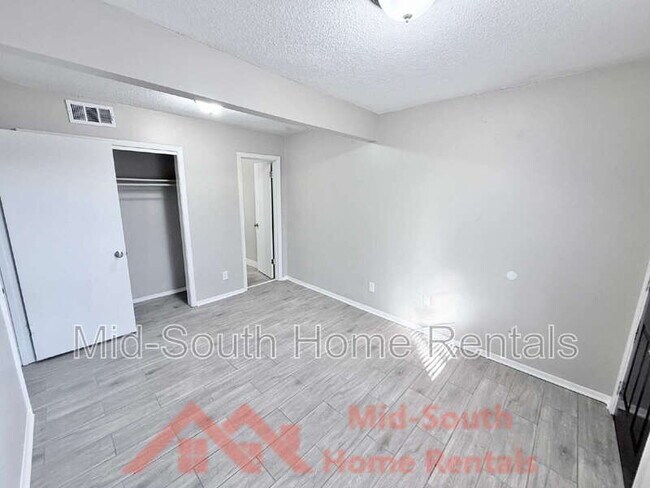 Photo - 139 N Claybrook St Unit 4