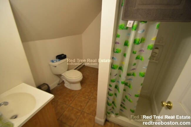 Photo - 23 Pratt St Unit 2