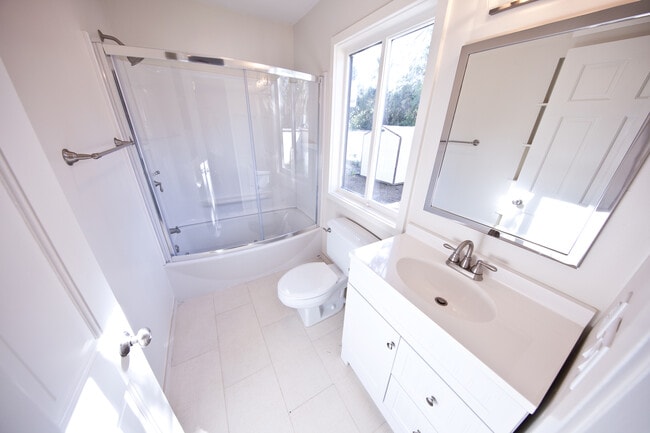 Photo - 2022 Wappoo Hall Rd Unit 1A