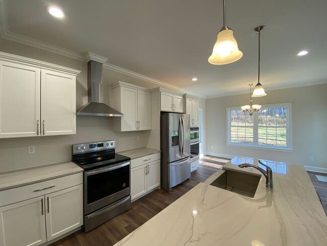 Photo - 261 Summerlyn Dr