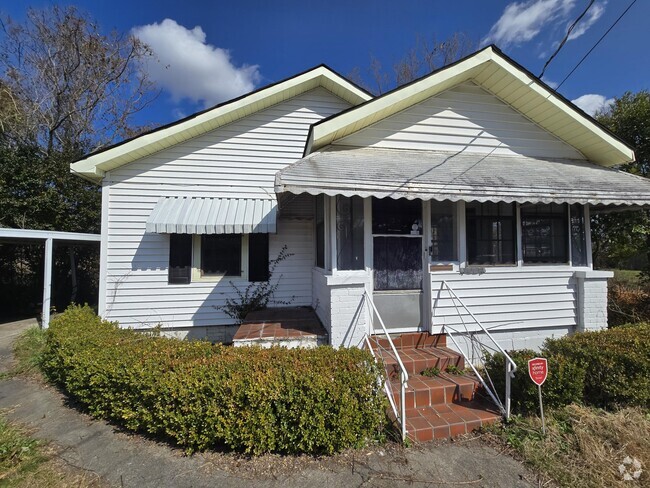 Building Photo - 1709 Fern St Rental