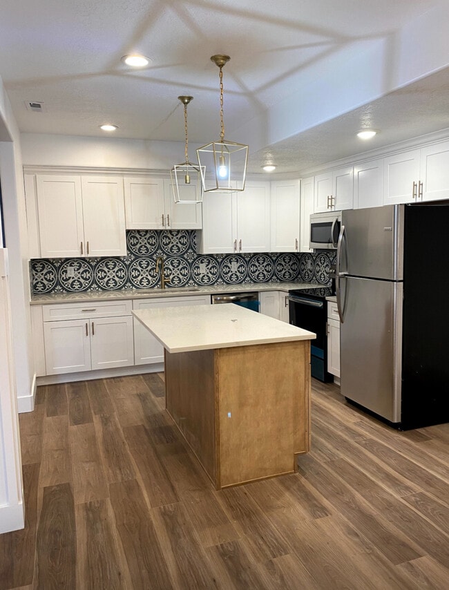 Photo - 14987 S Selton Way Unidad Basement Apartment