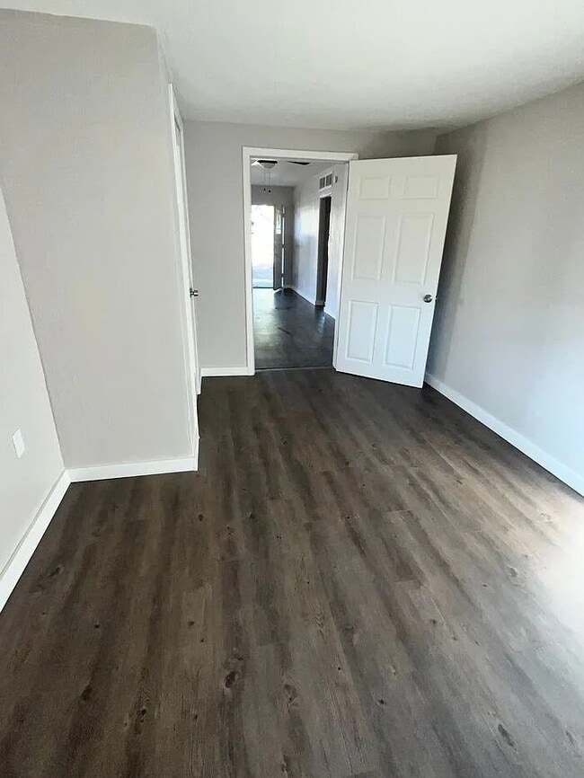 Photo - AMAZING 1 BEDROOM 1 BATHROOM FOR LEASE