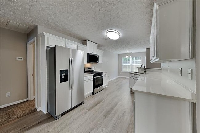 Photo - 6345 Aarons Way