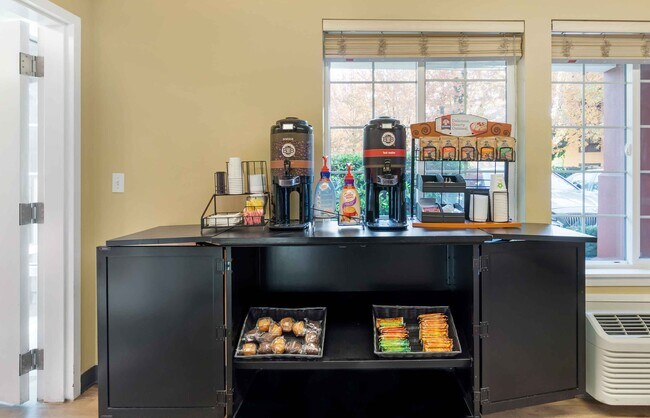 Photo - Furnished Studio-Seattle - Southcenter