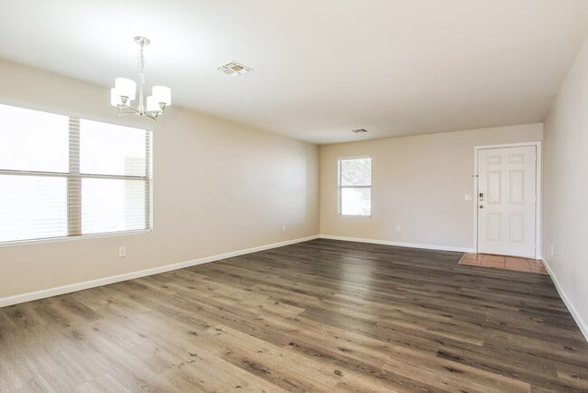 Photo - 11621 W Bloomfield Rd