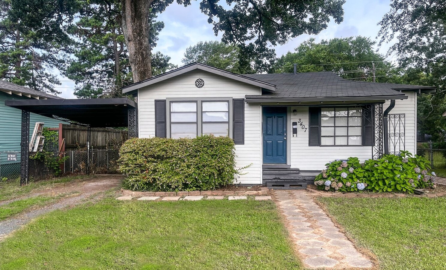 2 Bedroom 1 Bath House - 2 Bedroom 1 Bath House
