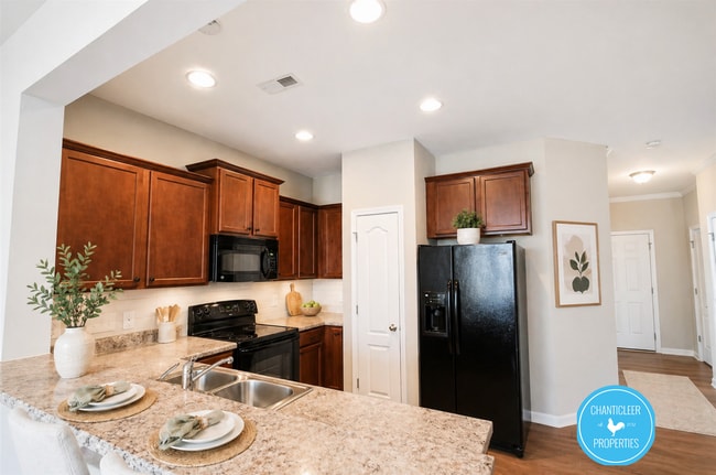 2219 Sunny Cove Dr