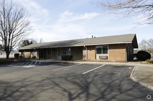 3423 Sevier Ave - Stonewall I - Southland Square