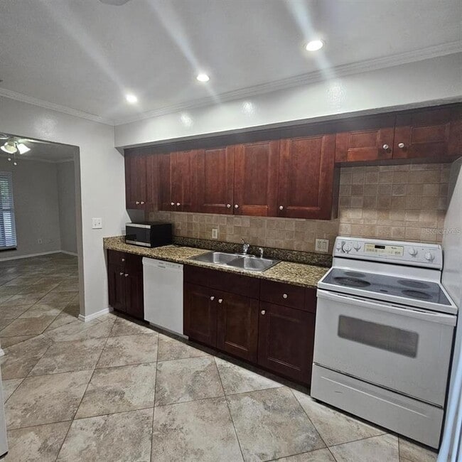 Photo - 5103 34th St W
