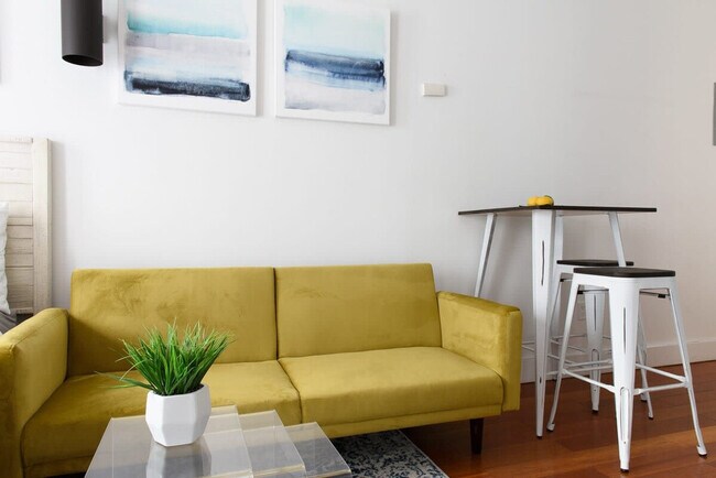 Photo - 241 E 24th St Unit ID1021843P