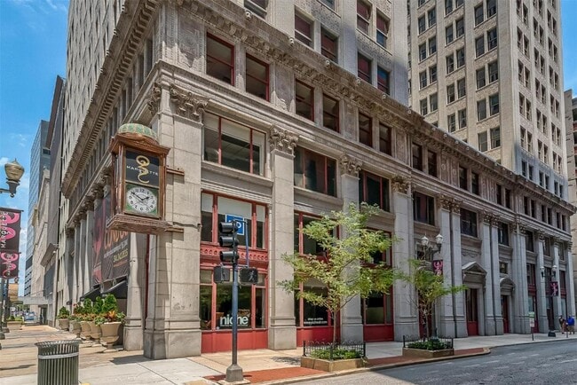 Building Photo - 314 N Broadway Unit 1905 Rental
