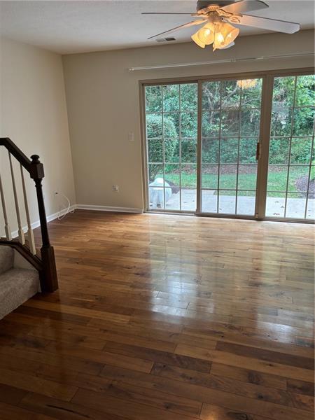 Photo - 305 Berrington Ct