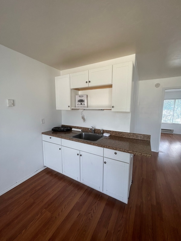 Photo - 426 E 9th St Unit upper 3