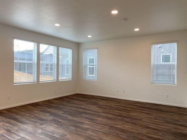 Photo - Exquisite 3 Bed 2.5 Bath Single Family Home