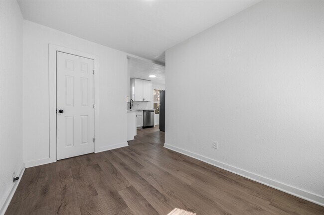 Photo - 3614 Billingsley St