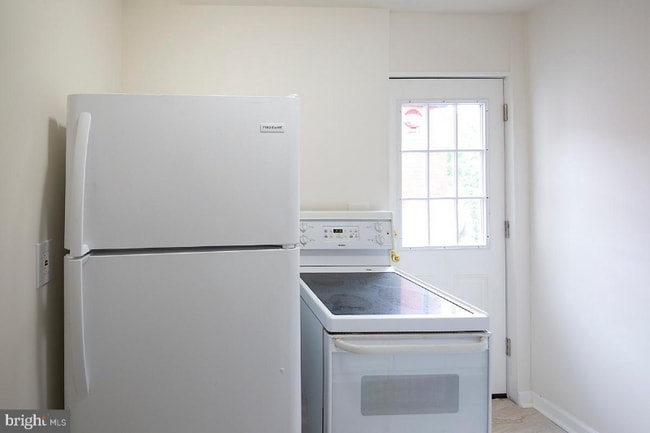 Photo - 215 9th St Unidad B