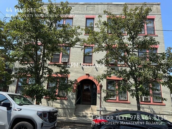 Building Photo - 44 Pingree St Unit 5 Rental