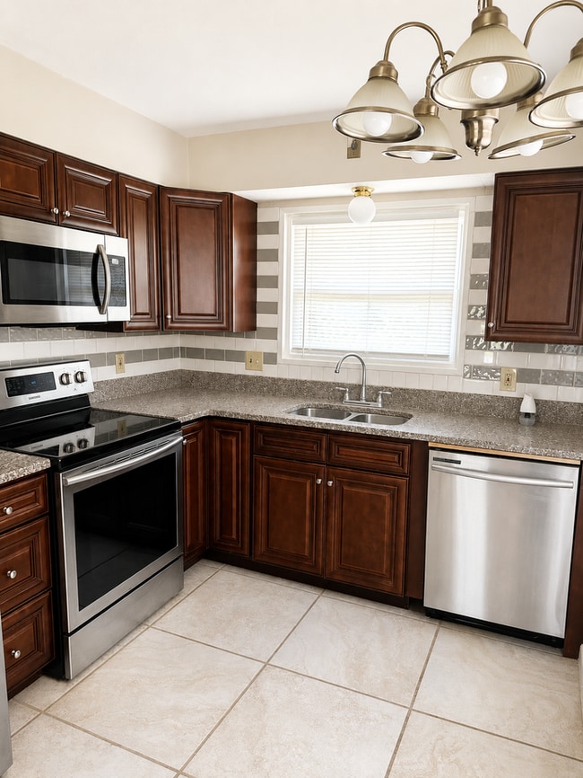 Photo - 10933 Brookings Dr