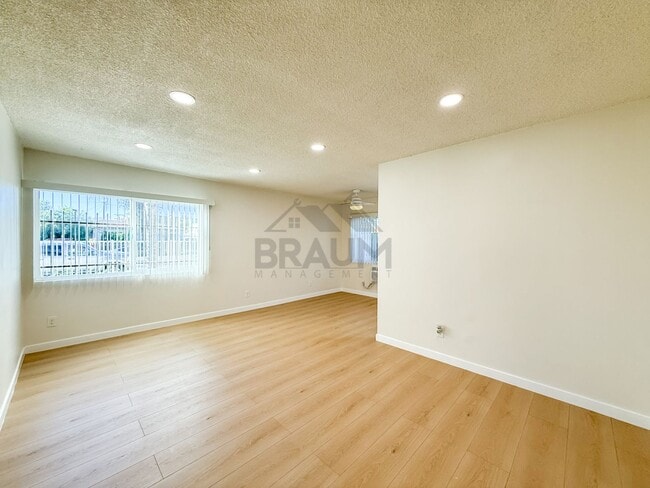 Photo - 6336 Tujunga Ave Unidad 1