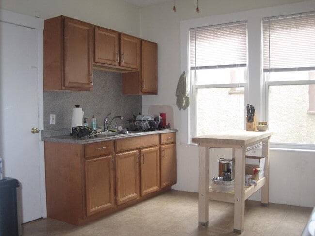 Photo - 201 Rawson Rd Unit 3