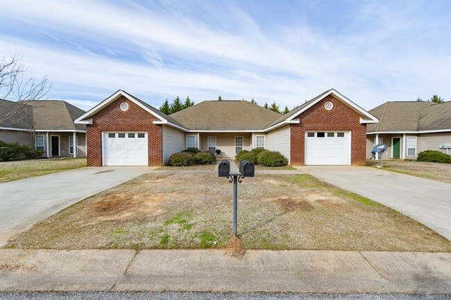 Building Photo - 147 Pine Meadows Cir Rental