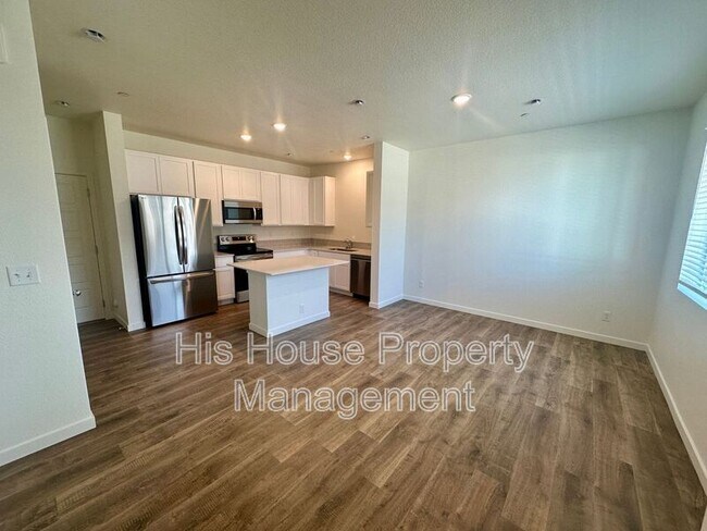 Photo - 3920 Pinnacles Ct