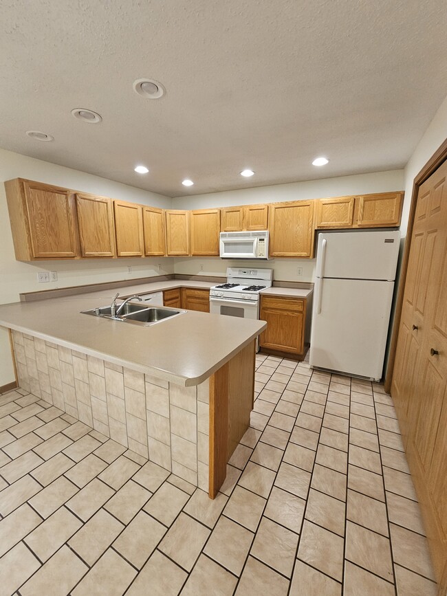 Photo - 2655 15th St S