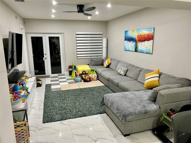 Photo - 13560 NW 2nd Ave