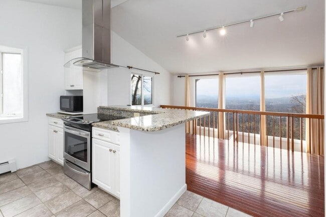 Photo - 200 Bent Tree Rd