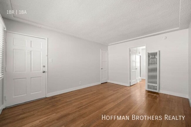 Photo - 6050 10th Ave