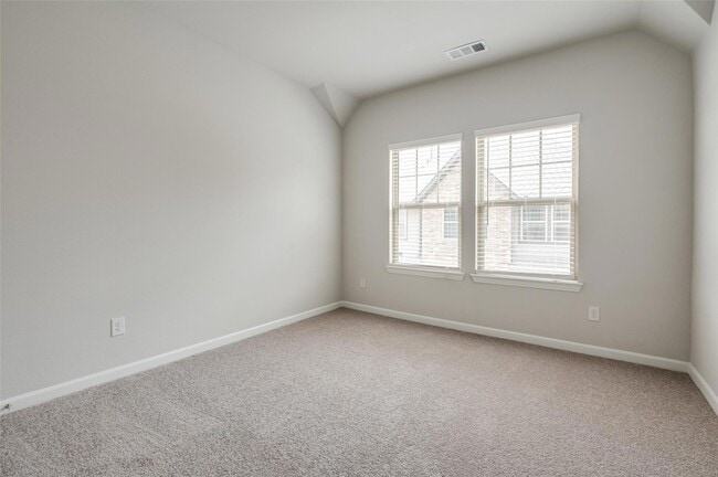 Photo - 1960 Sweetwater Ln Townhome