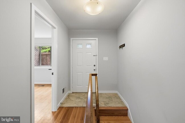 Photo - 3725 Madison Ln