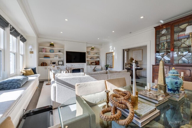 Photo - 3228 Washington St